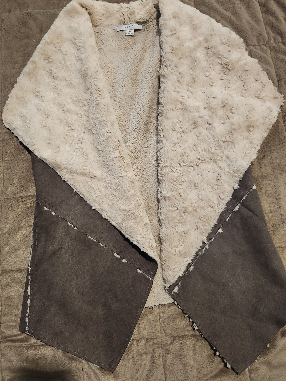 Source Unknown Cream and Brown Teddy Faux-Shearling Coatigan